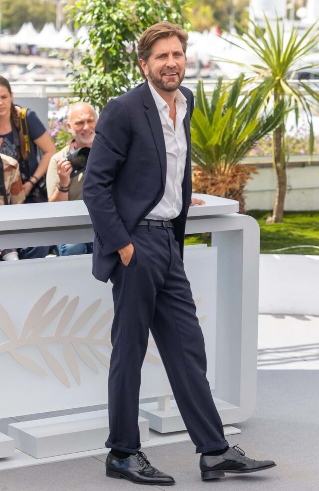 Ruben Östlund , uma combinação muito eficaz de roupas para parecer instantaneamente atraente.