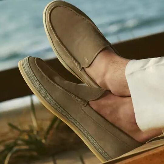 Dos mules aos ténis vintage: o calçado do verão