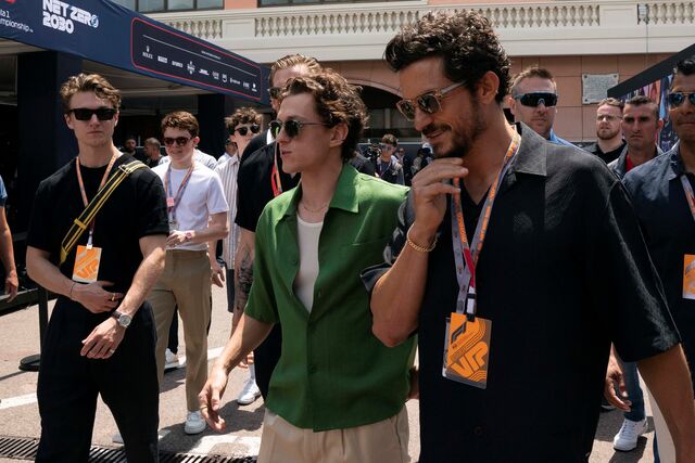 Os atores britânicos Tom Holland e Orlando Bloom.