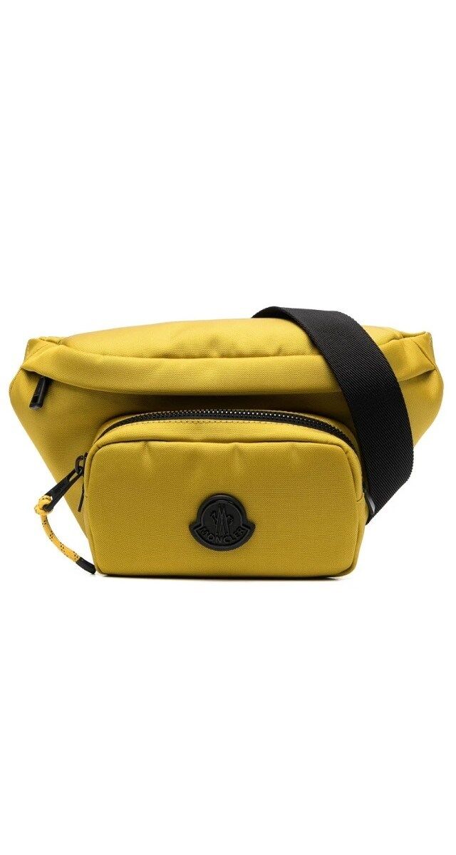 Bolsa de cintura Durance, € 610, Moncler.