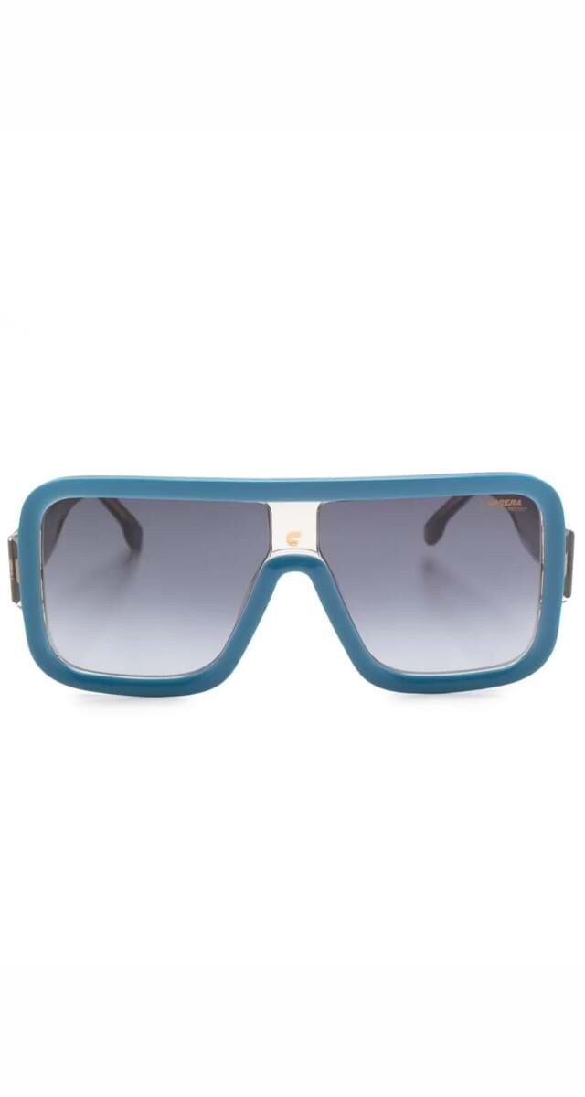 Óculos de sol em acetato e metal, € 174, Carrera.