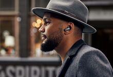 Estes earbuds cancelam o mundo