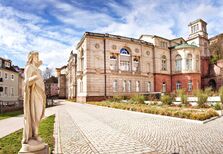 Três estâncias termais que são Património Mundial da UNESCO e por onde passaram celebridades