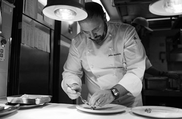 Um dia na vida de… Julien Montbabut, chef Michelin