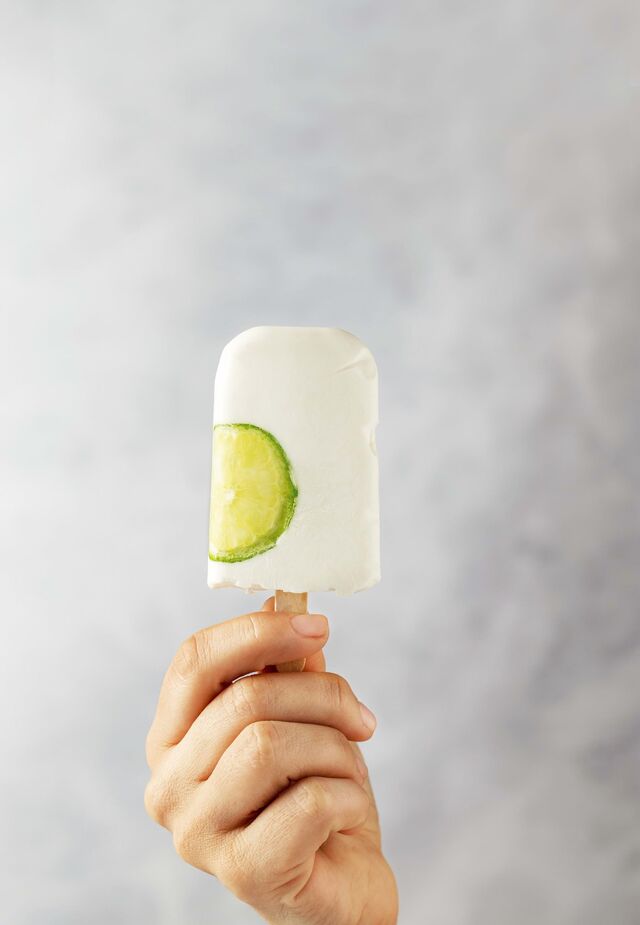 Gelado de lima e coco.