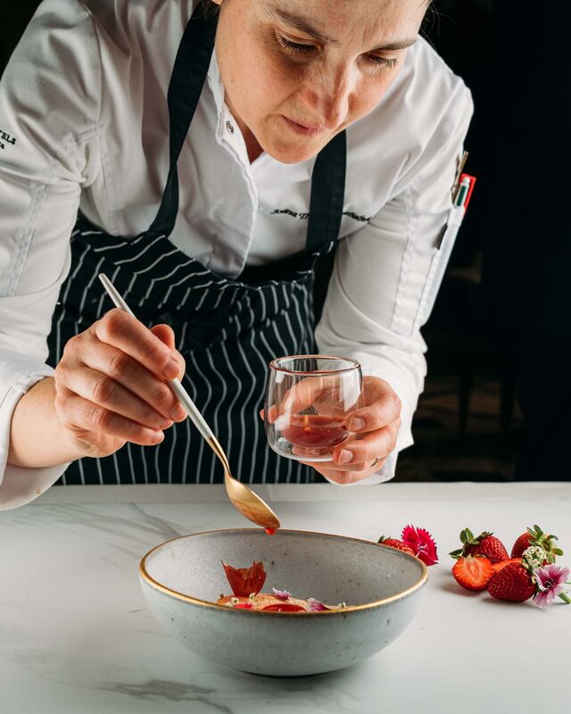 Em 2018 mudou-se para a Invicta onde assumiu, juntamente com a sua mulher, a chef pasteleira Joana Thöny Montbabut, todas as cozinhas do hotel no centro da cidade, entre as quais, a do restaurante Le Monument.