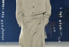 O regresso do macacão, a peça que dispensa todas as outras