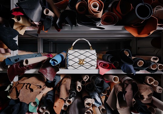 O minucioso processo de manufatura da nova Louis Vuitton Go-14