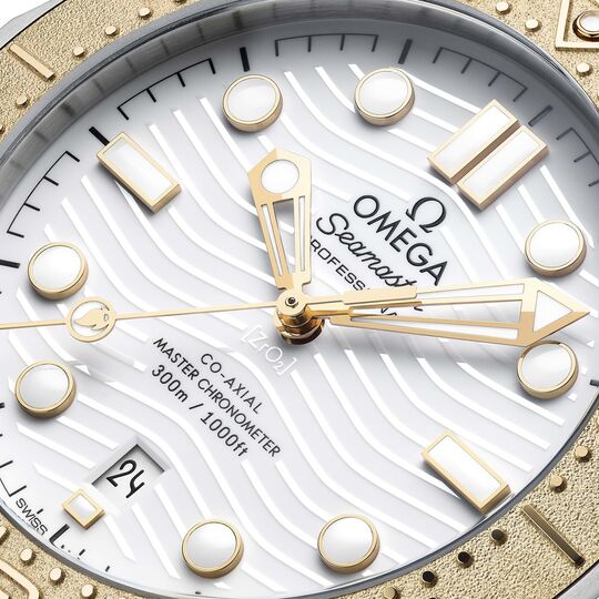 Omega lança relógio que celebra um ano até aos Jogos Olímpicos Paris 2024