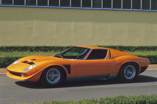 Miura, um dos mais belos automóveis de sempre.