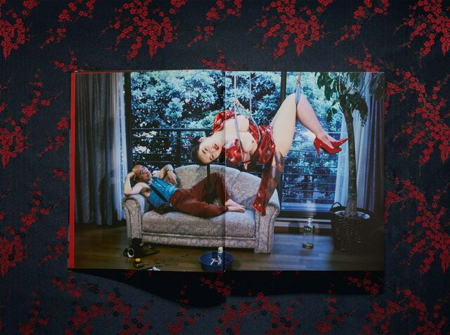 "Araki. Bondage" de Nobuyoshi Araki, da TASCHEN.