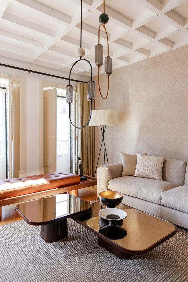 Showroom de Miguel Raposo, com a banqueta Bakuba.