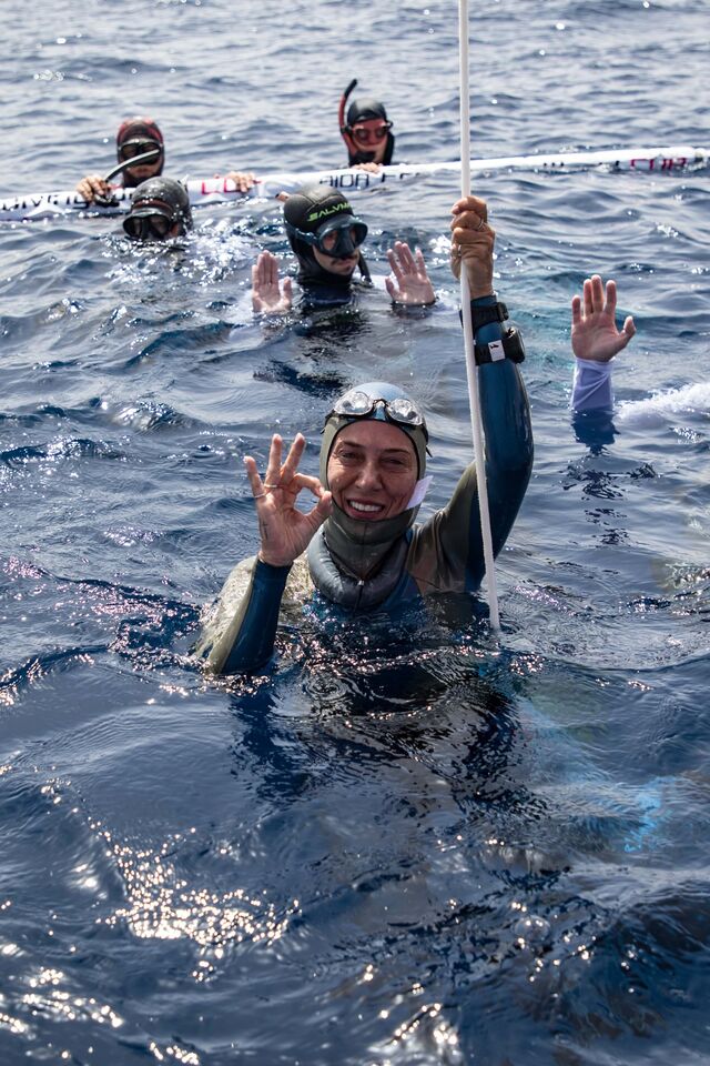 Carol Schrappe, campeã brasileira de free diving.