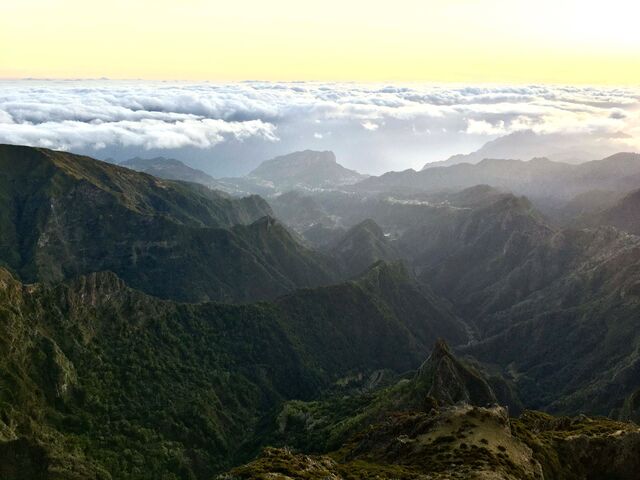 Vereda do Areeiro e do Pico Ruivo (Santana, Madeira)