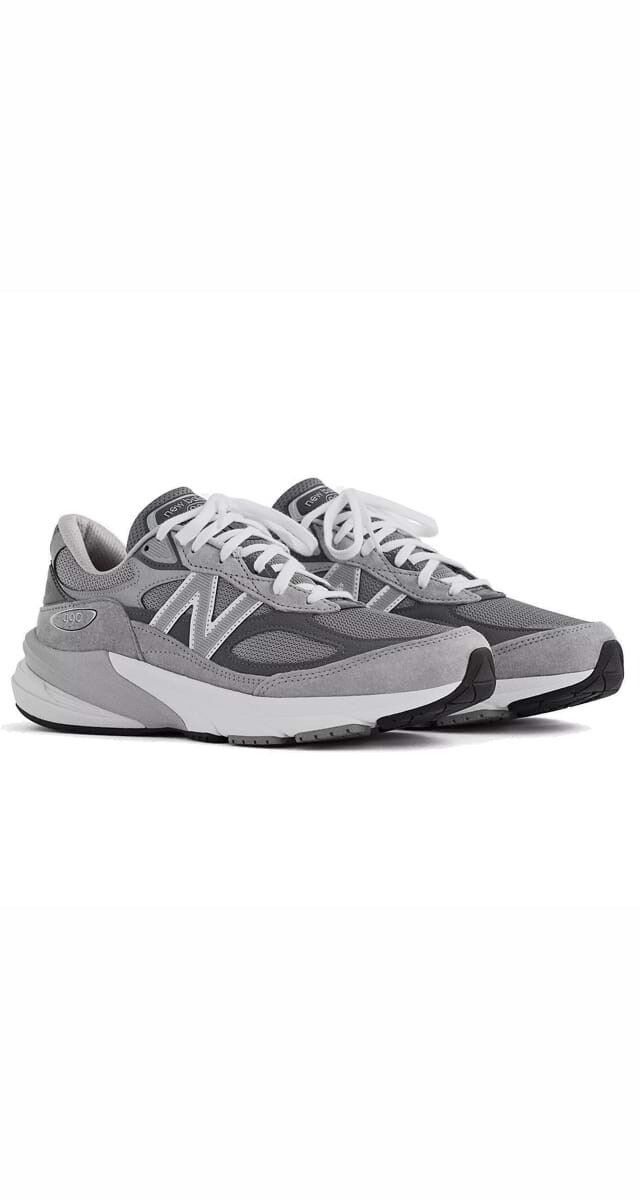 Ténis 990v6 Made in USA, €250, New Balance.