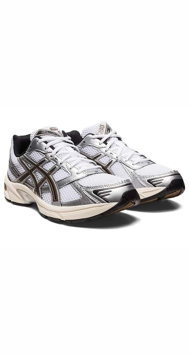 Ténis Gel-1130 em pele e tela, €100, Asics.