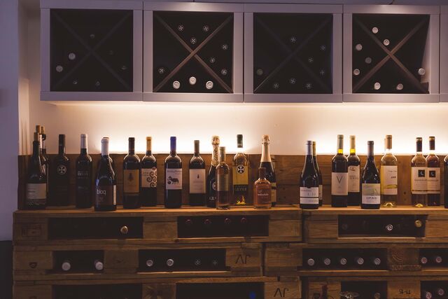 Eugénia tirou o Wine & Spirit Education Trust, onde percebeu que gostava de ensinar sobre vinhos.
