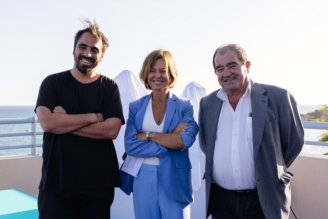 Evento de apresentação do projeto, esta semana, em Albufeira (Catarina Barradas, diretora de marca EDP, Alexandre Farto (Vhils); José Carlos Rolo, presidente da Câmara Municipal de Albufeira)