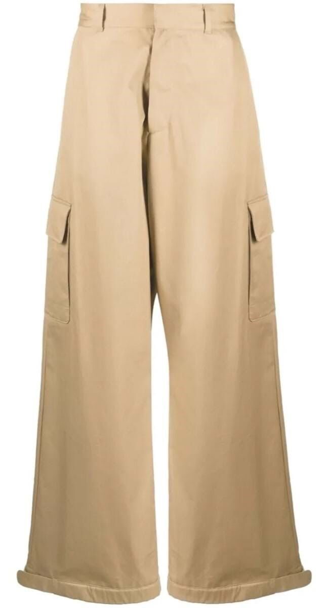 Calças cargo em algodão, €695 Off-White.