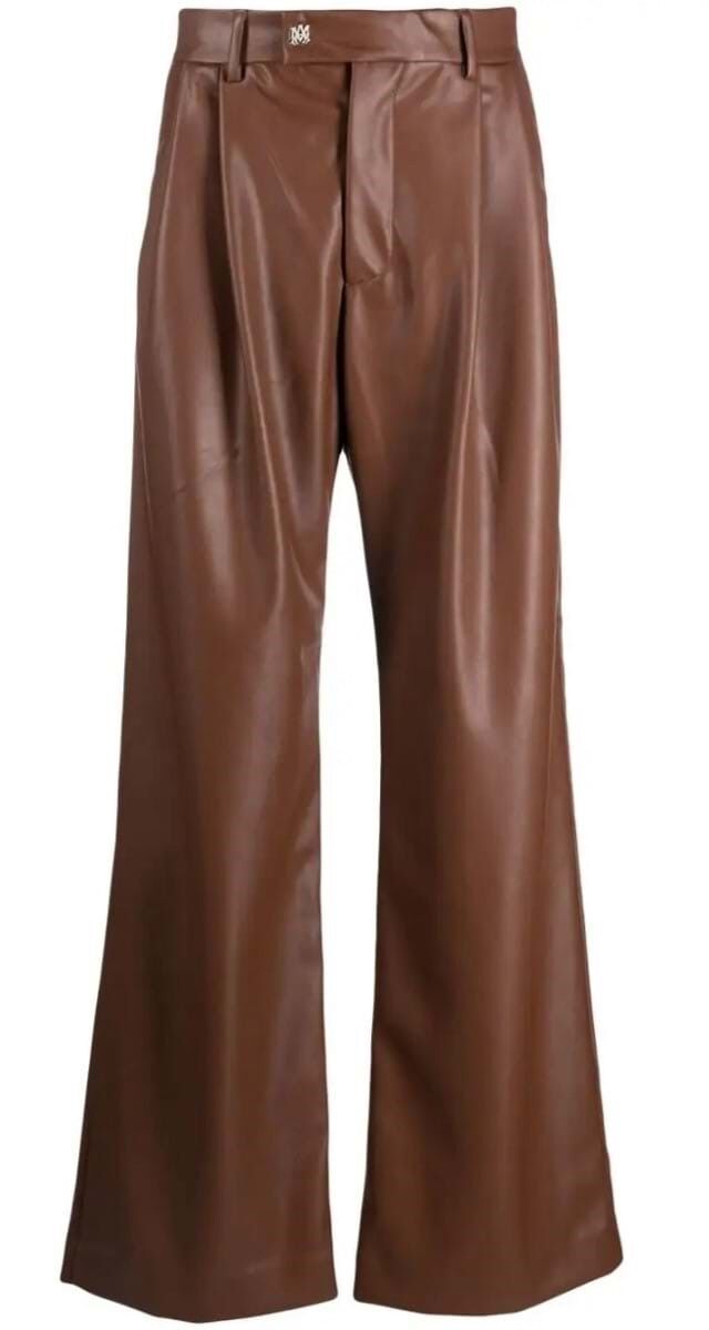 Calças em pele falsa, €1120, Amiri.