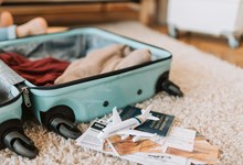 Viajar sem malas. Companhia aérea lança programa de aluguer de roupa