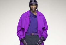 Shopping. 20 peças na cor púrpura