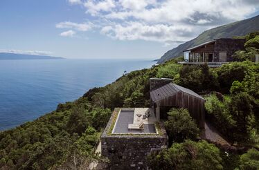 Um retiro no meio do oceano