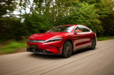 BYD Han, o anti-Tesla Model S?