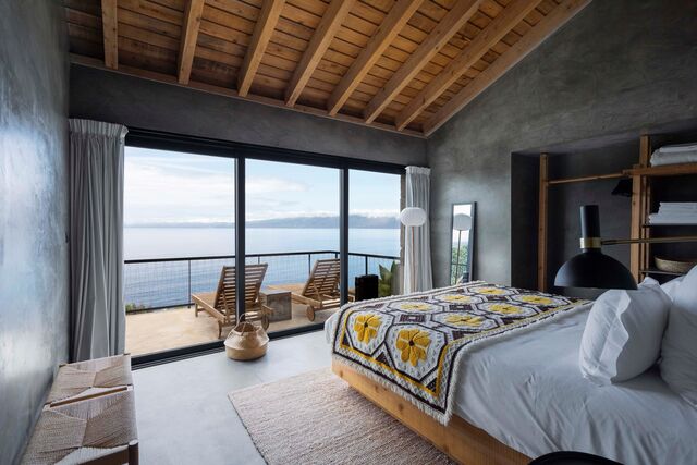 Acordar com vista para o mar