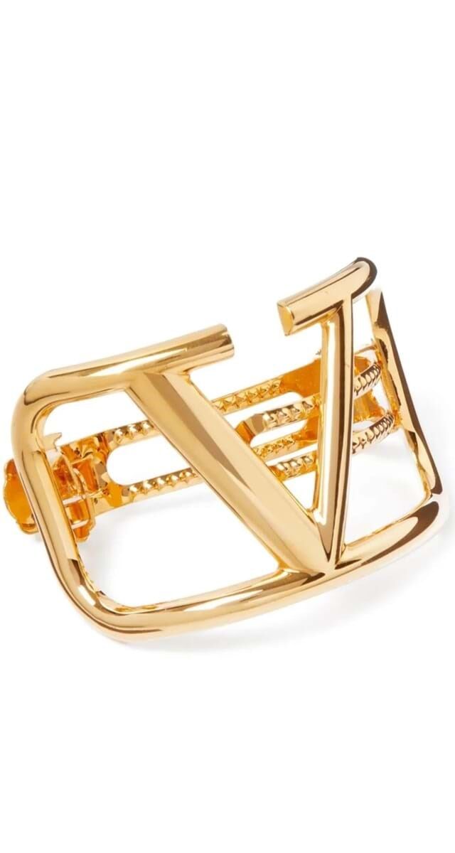 Gancho VLogo Signature em metal, €550, Valentino Garavani na Stivali