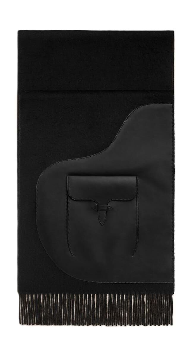 Echarpe Poche Cavaliere Muffler em caxemira e pele com bolso, €2700, Hermès