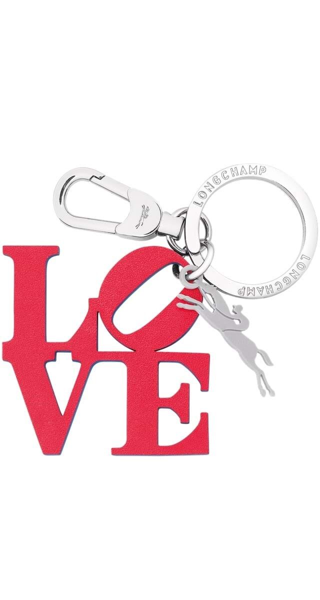 Porta-chaves em pele Longchamp x Robert Indiana, €125, Longchamp