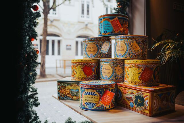 Estes panetones, que são assinados pela dupla de designers Dolce&Gabbana em parceria com a doçaria Fiasconaro, estão exclusivamente à venda na Vermuteria.