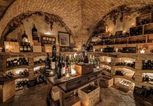 Um jantar na Cave de Vinhos do Vila Vita Parc