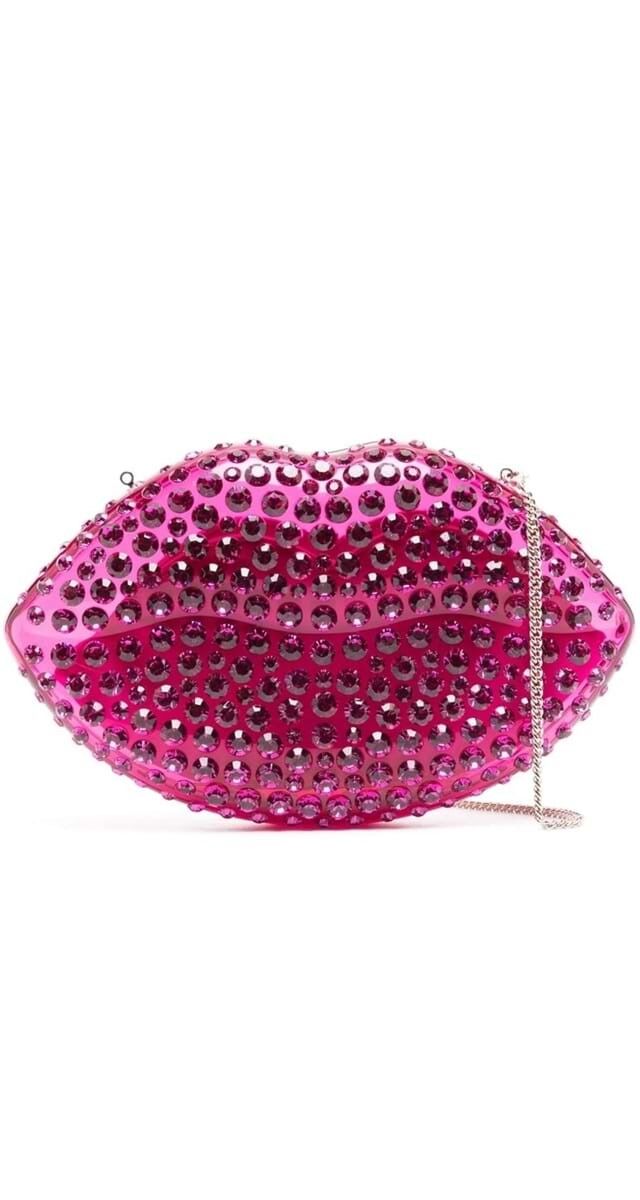 Clutch Kiss Me em resina com cristais e cetim de seda, €2250, Aquazzura na Stivali. 