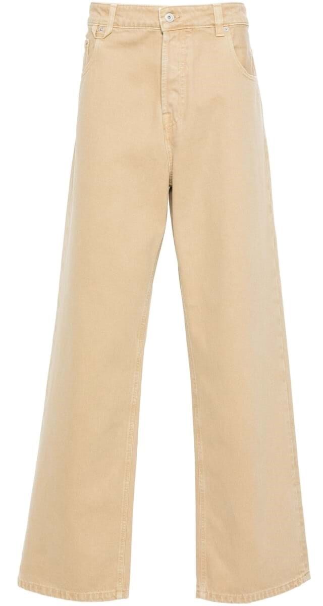 Calças em ganga de algodão com cintura alta, €475, Jacquemus.