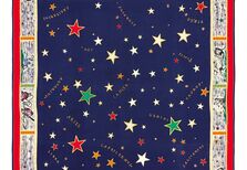 Dior apresenta o novo livro exclusivo "Dior Scarves: Histórias de Moda"