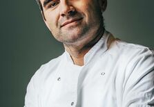 Eduardo Santini: "O rei Juan Carlos vestia-se na parte de cima da loja, que era a casa dos meus avós."