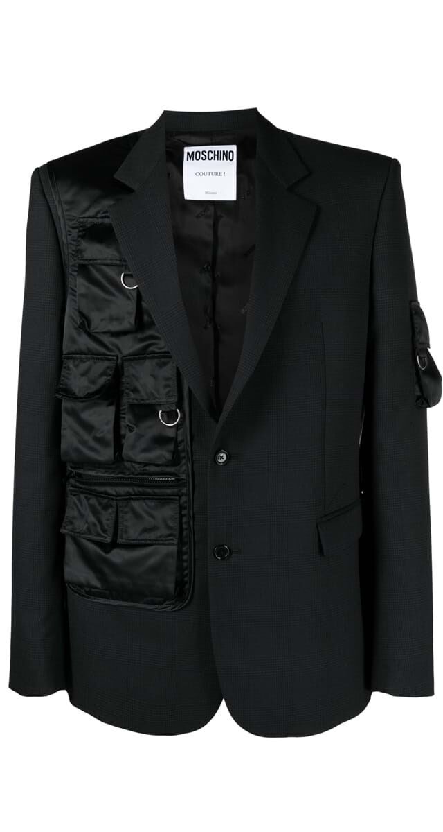 Blazer em lã fria e gabardine, €1550, Moschino.