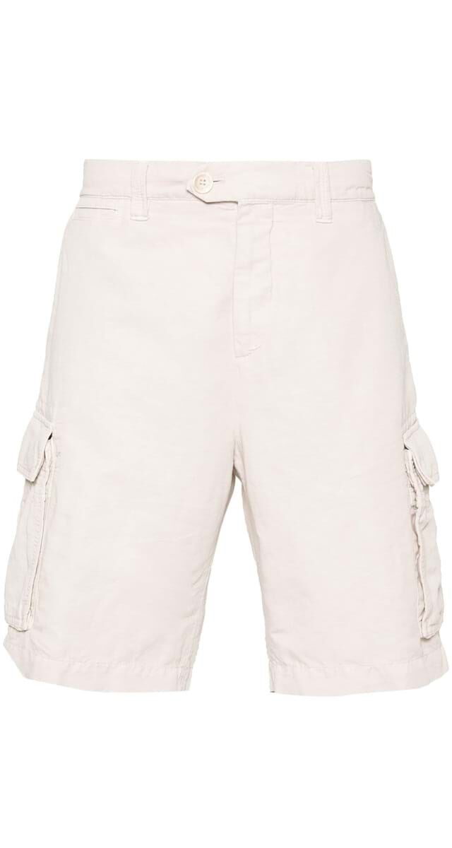 Calções em linho e algodão, €720, Brunello Cucinelli.