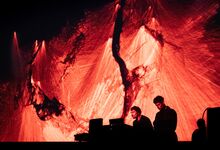 Debater tecnologia, arte contemporânea e música
