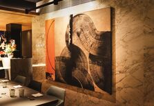 Entre o controlo e a rendição: As obras de Tomek Sadurski no Kabuki Lisboa