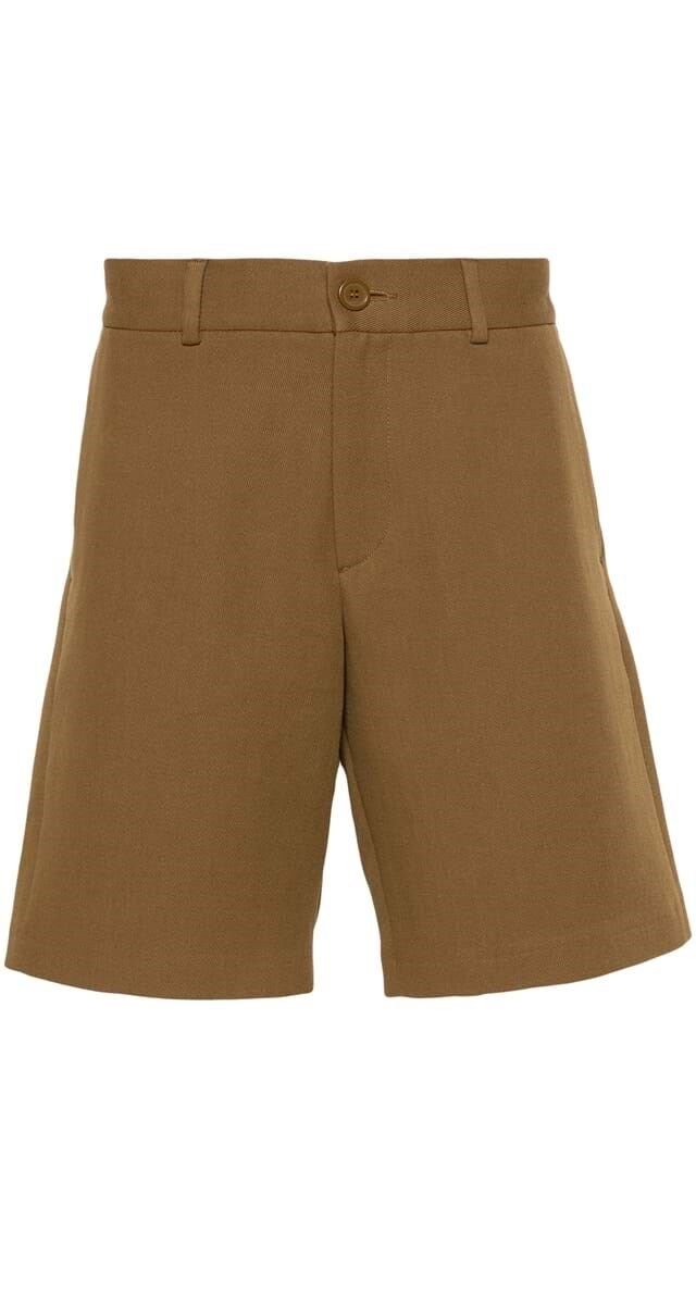 Calções em algodão, €175, Sandro.