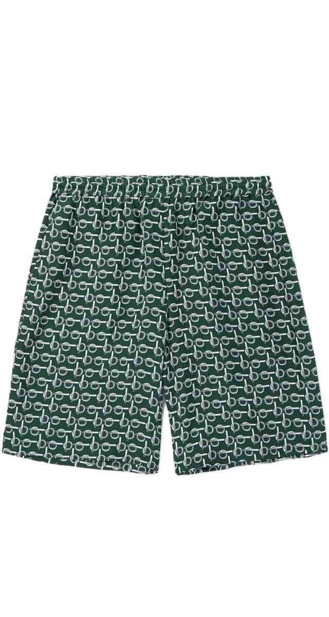 Calções em seda estampada, €990, Burberry.