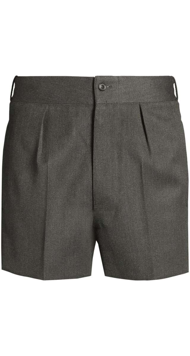 Calções em lã fria e algodão, €990, Maison Margiela.