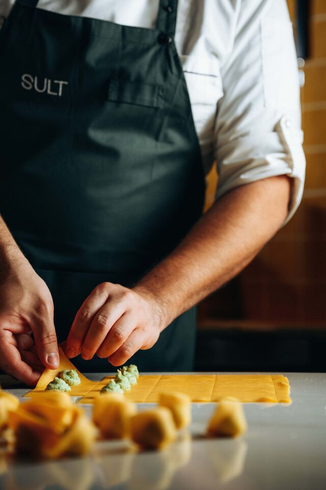 As pastas são frescas e feitas no local, como é óbvio