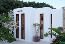 A Chanel volta a abrir boutique sazonal em Mykonos