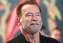 Arnold Schwarzenegger: "Chamei a este livro 'Faz-te Útil' porque é esse o melhor conselho que o meu pai me deu"