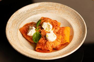 Receita. Sciaffoni com mozarela de búfala e tomate biológico do chef Luiz Minuzzi