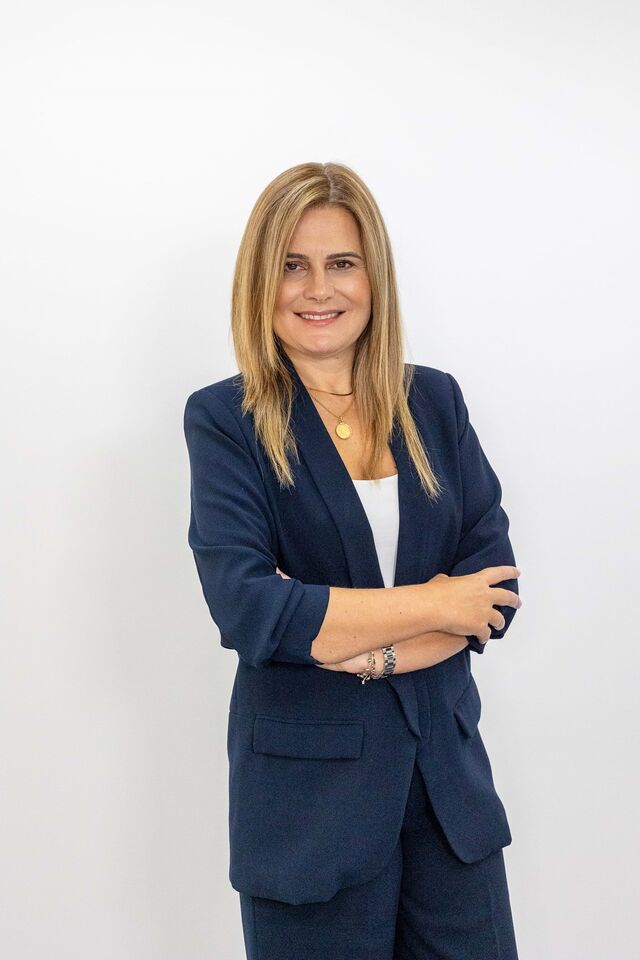 Marília Machado dos Santos.